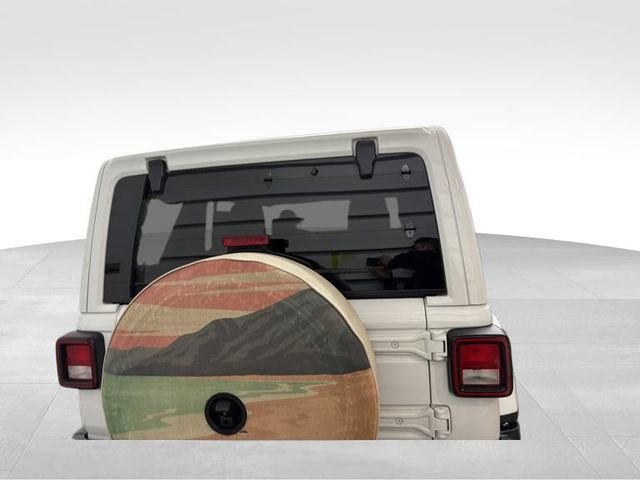 Used 2022 Jeep Wrangler Unlimited Sahara w/ Cold Weather Group image 6