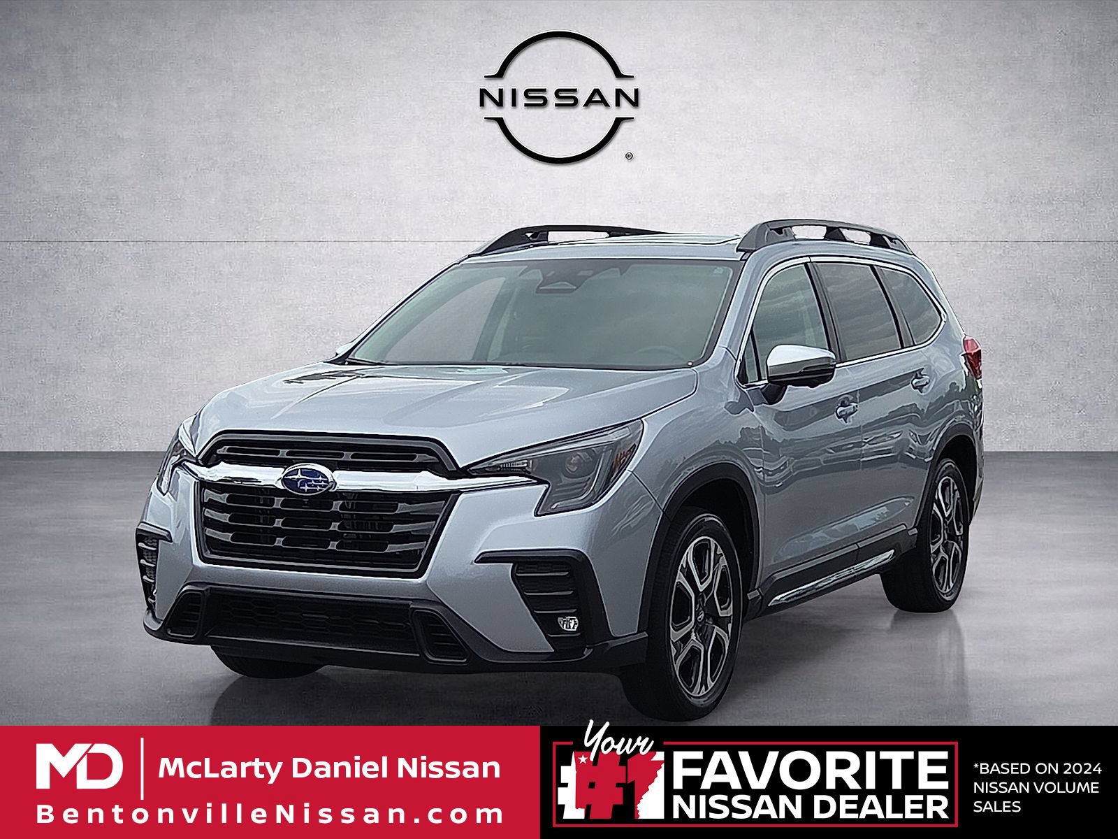 Used 2023 Subaru Ascent Limited w/ Technology Package AWD/4WD image 2