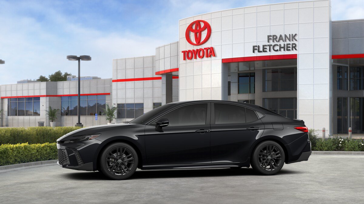 New 2026 Toyota Camry SE w/ Convenience Package FWD image 3