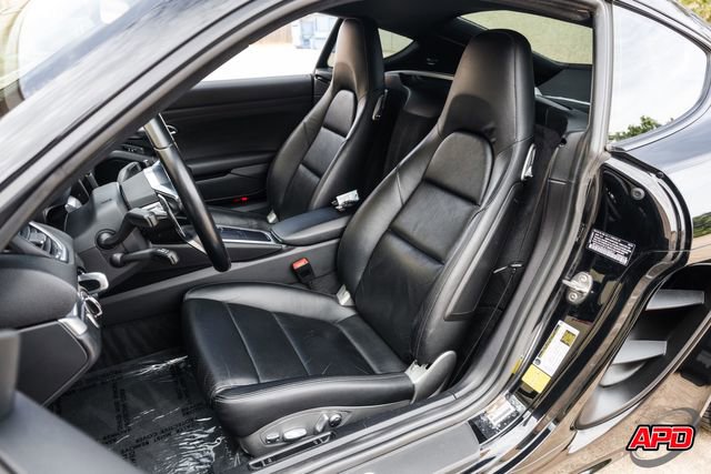Used 2019 Porsche 718 Cayman RWD image 4