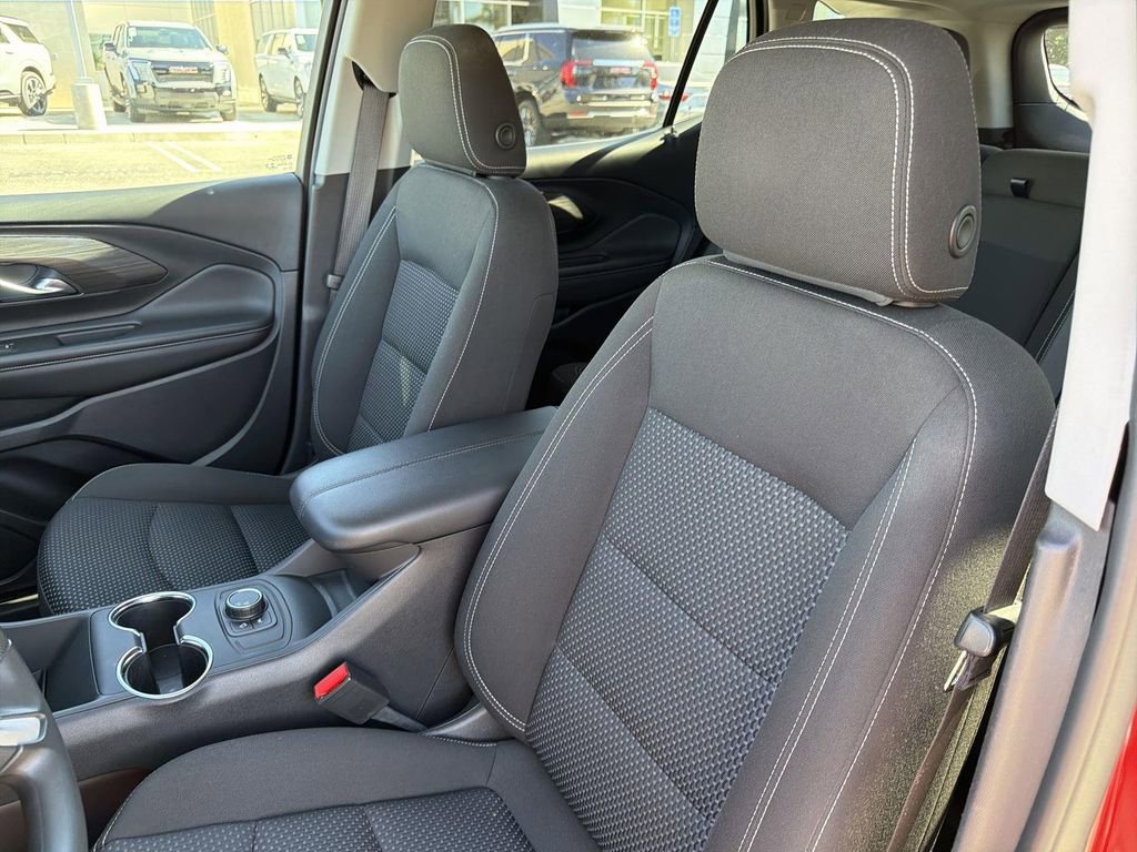 Used 2023 GMC Terrain SLE w/ Elevation Edition image 20