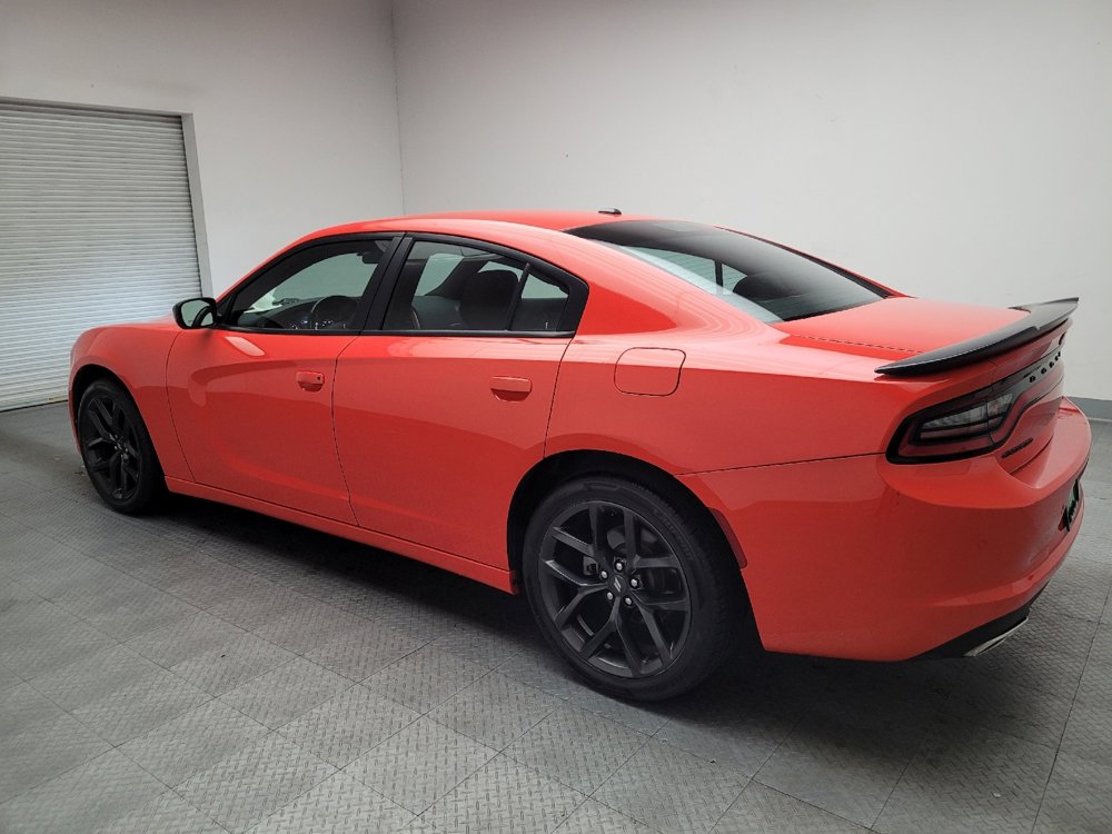 Used 2022 Dodge Charger SXT w/ Blacktop Package image 3