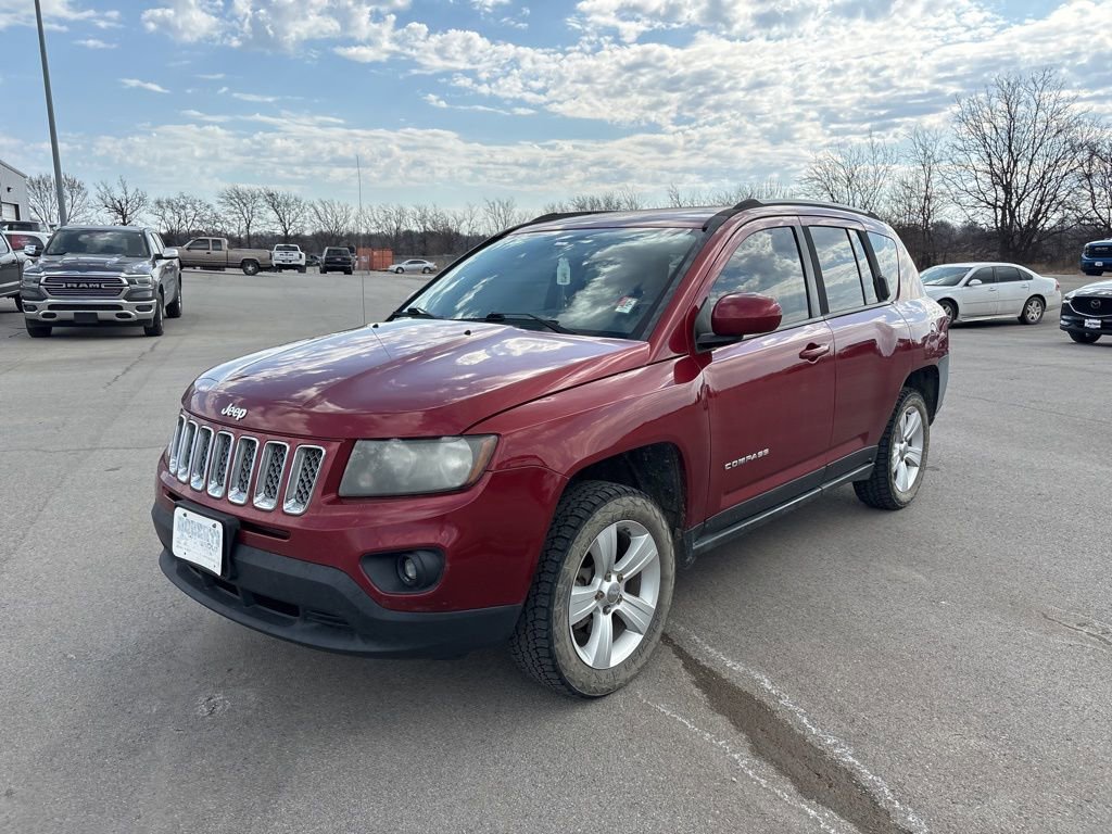 Used 2016 Jeep Compass Latitude image 7
