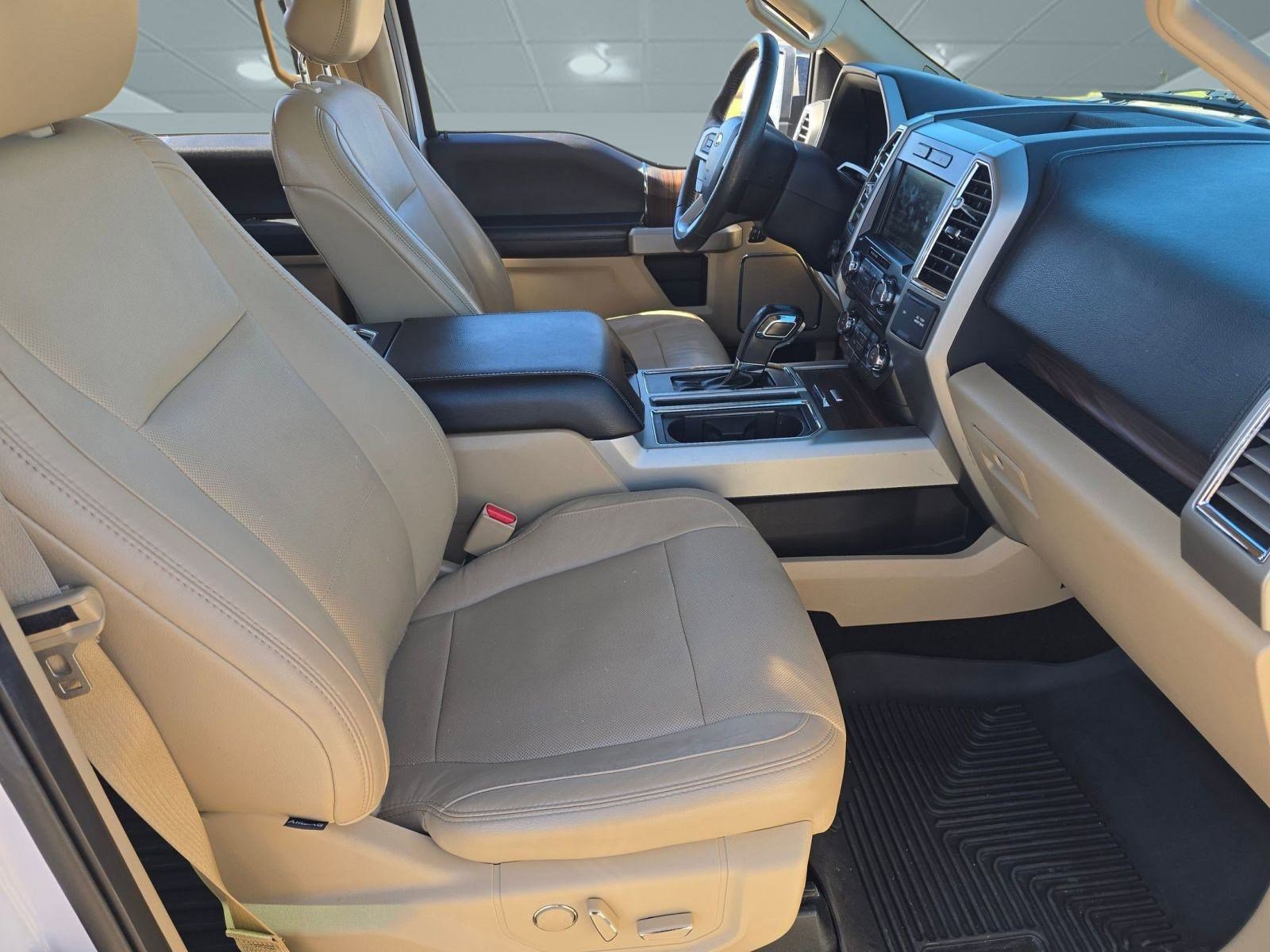 Used 2015 Ford F150 Lariat image 29