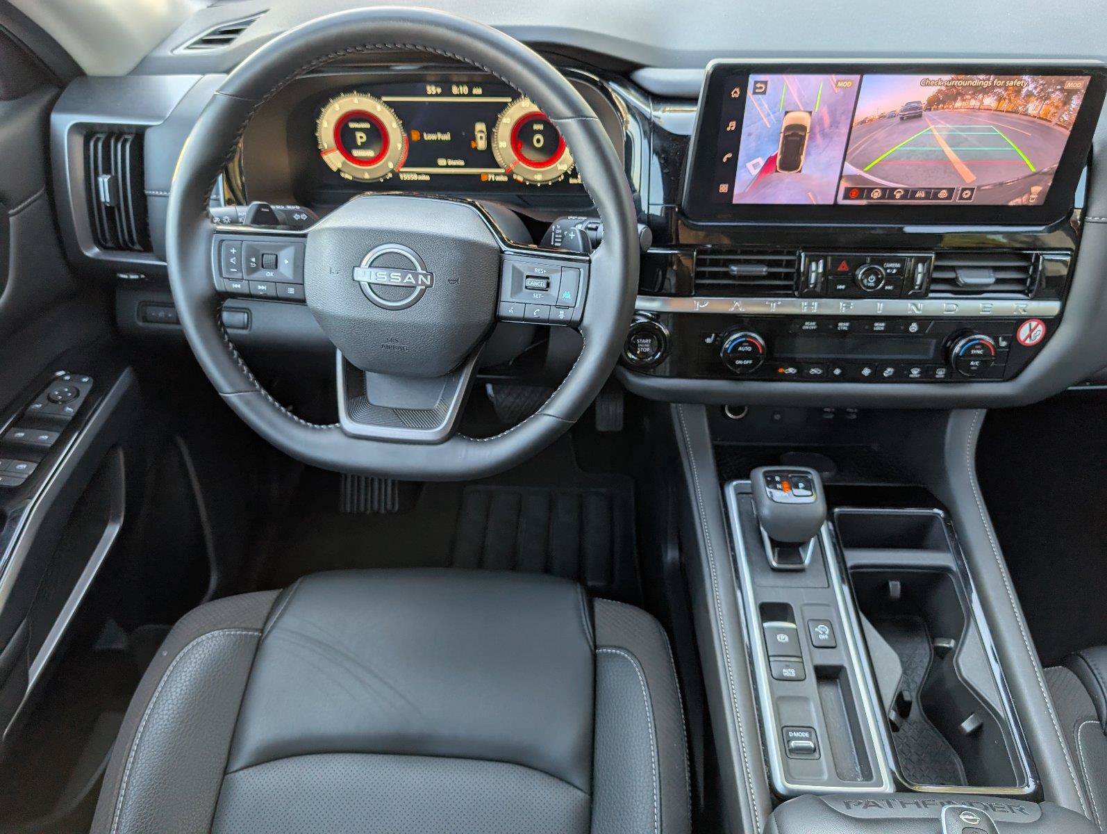 Used 2026 Nissan Pathfinder SL FWD image 31