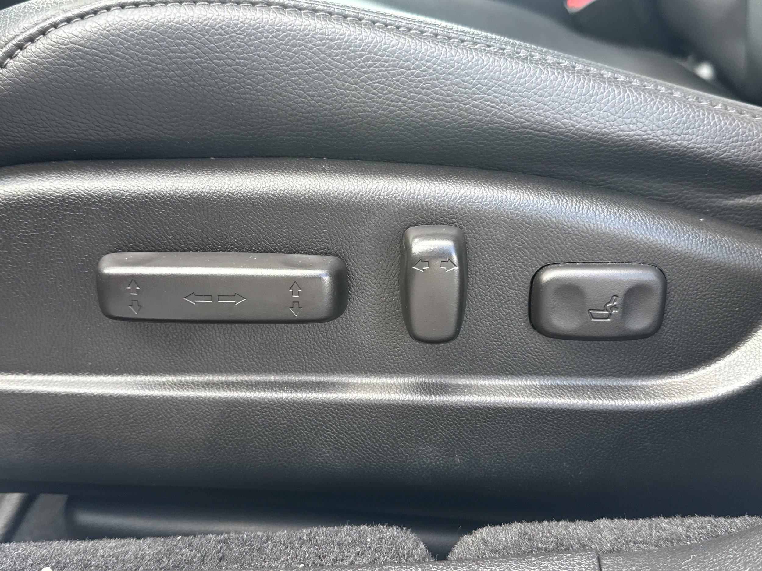 Used 2019 Acura TLX FWD image 25