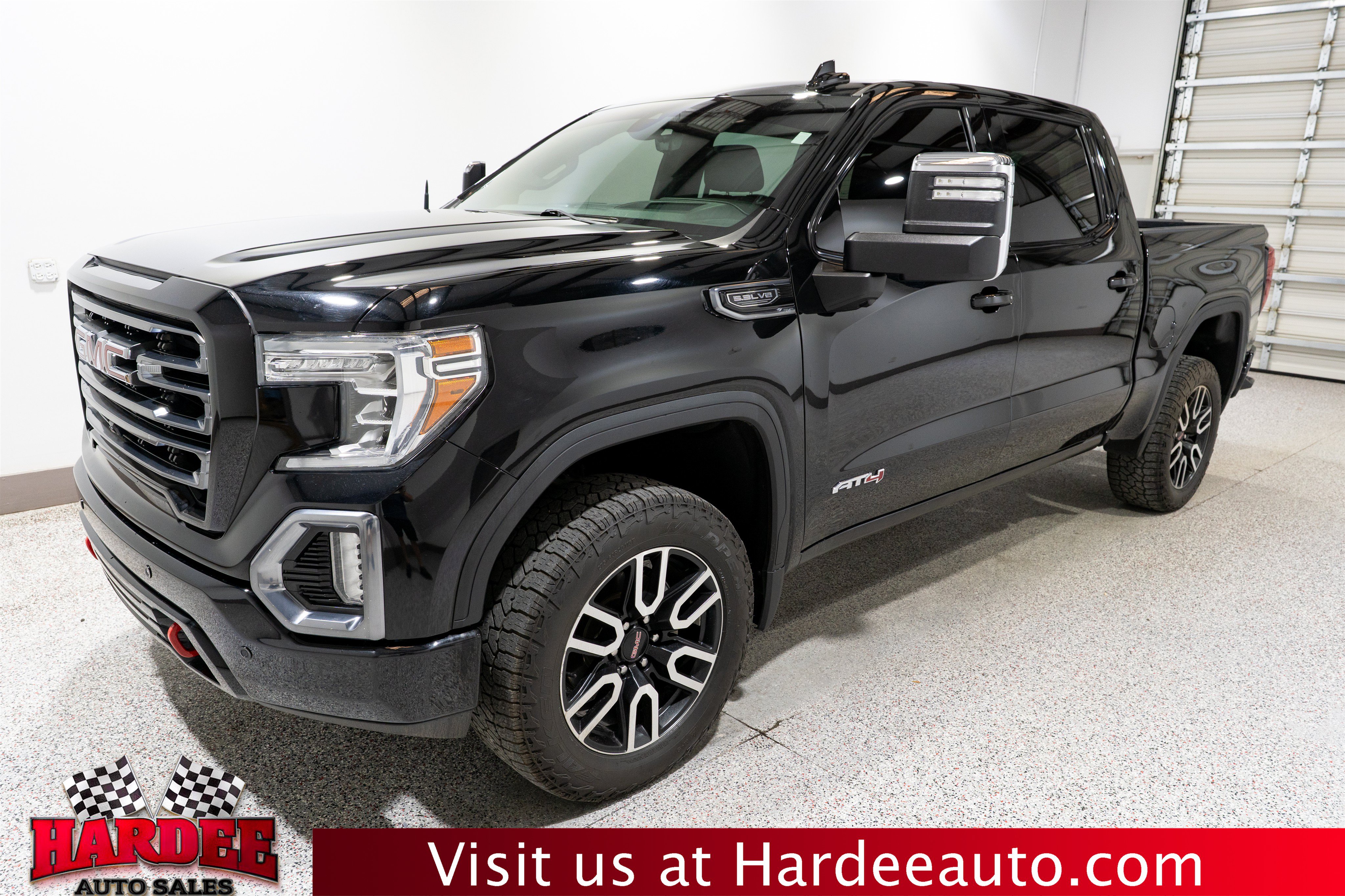 Used 2021 GMC Sierra 1500 AT4 w/ AT4 Value Package AWD/4WD image 2