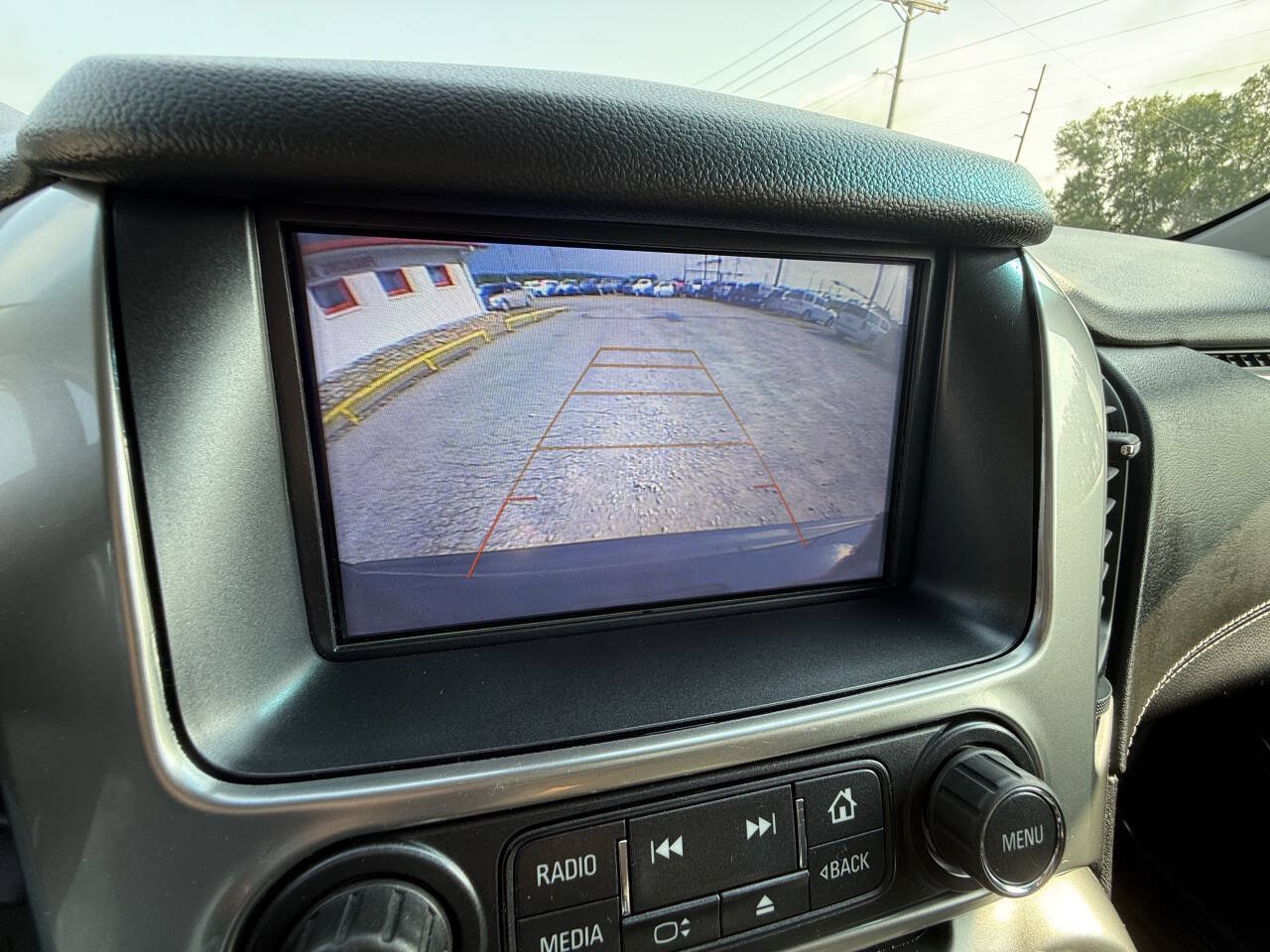 Used 2018 Chevrolet Tahoe LS AWD/4WD image 29