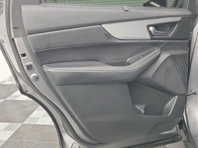 Used 2023 Acura MDX w/ Technology Package FWD image 17