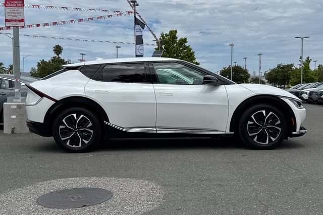 Used 2024 Kia EV6 Wind RWD image 3