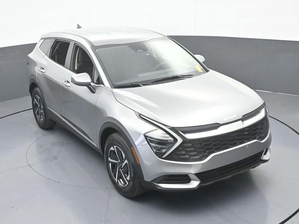 Used 2025 Kia Sportage LX image 46