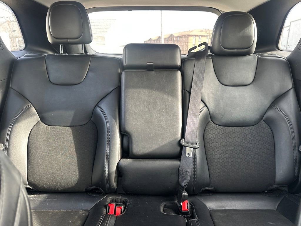 Used 2021 Jeep Cherokee Latitude Plus image 18