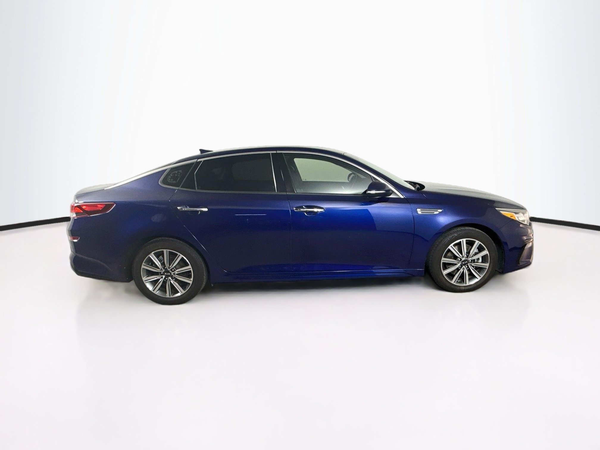 Used 2020 Kia Optima EX FWD image 2