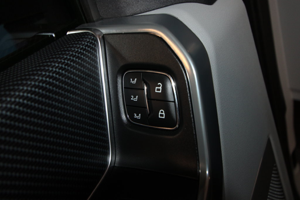 Used 2024 Ford F250 Limited AWD/4WD image 10