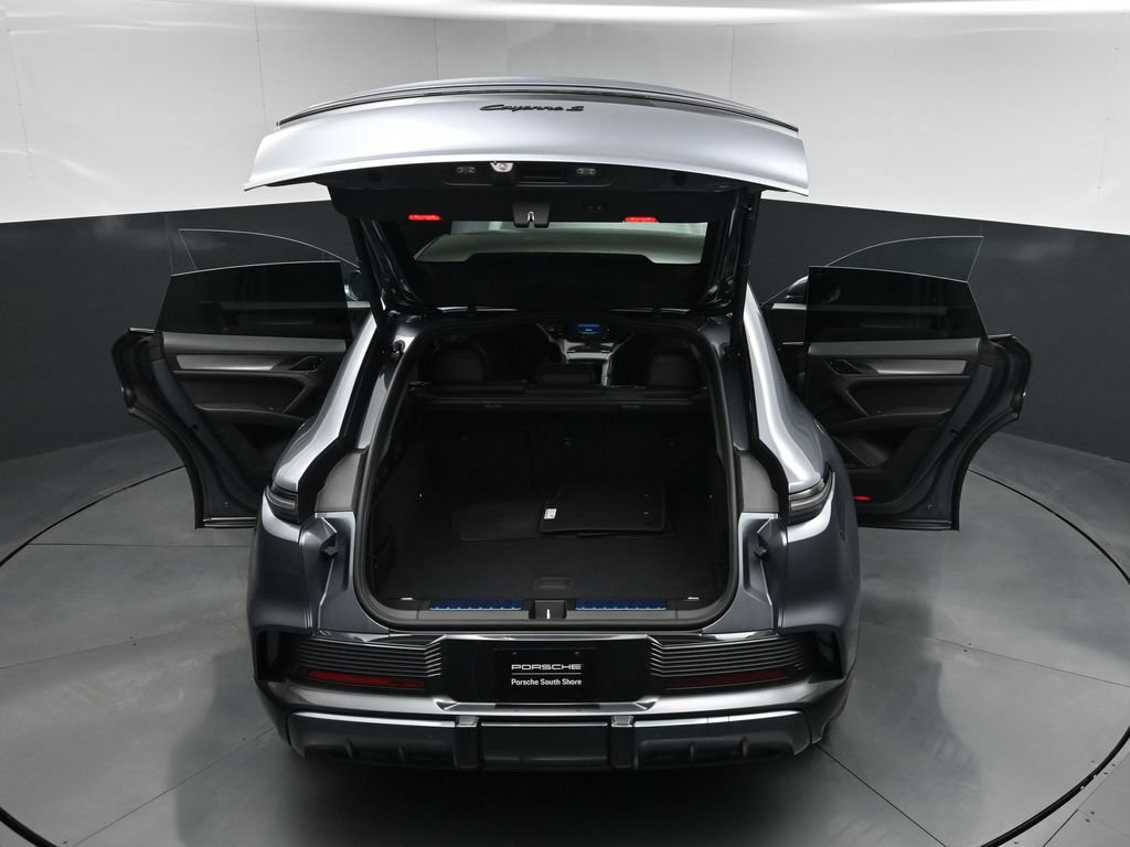New 2026 Porsche Cayenne S AWD/4WD image 31