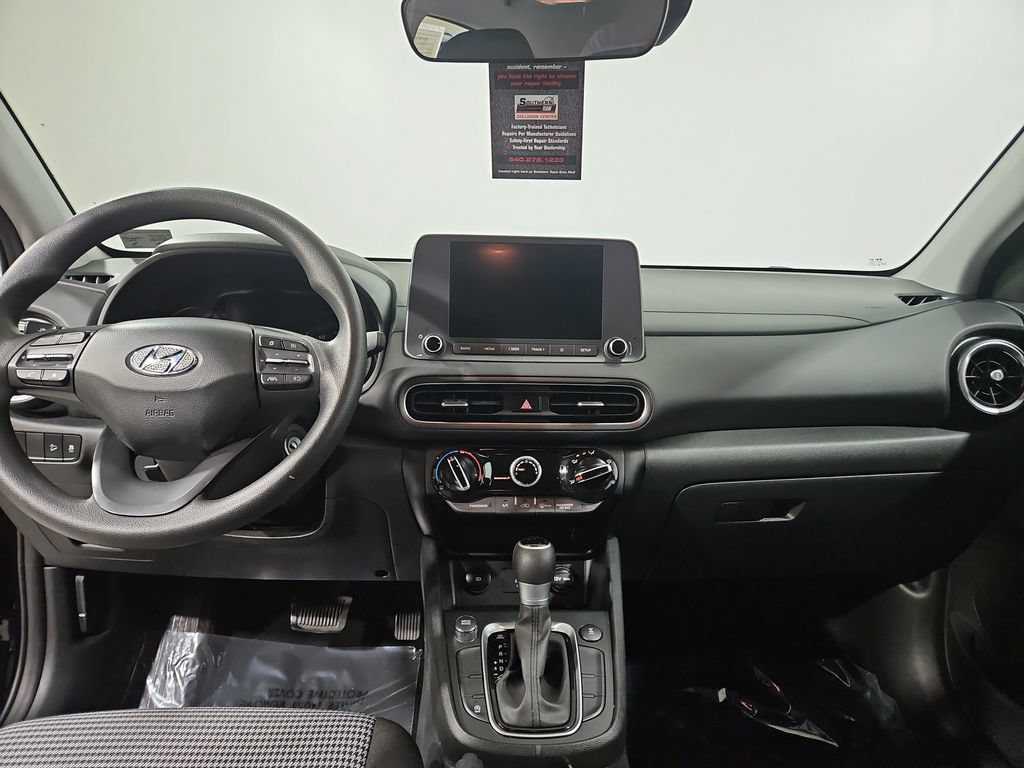 Used 2023 Hyundai Kona SE AWD/4WD image 18