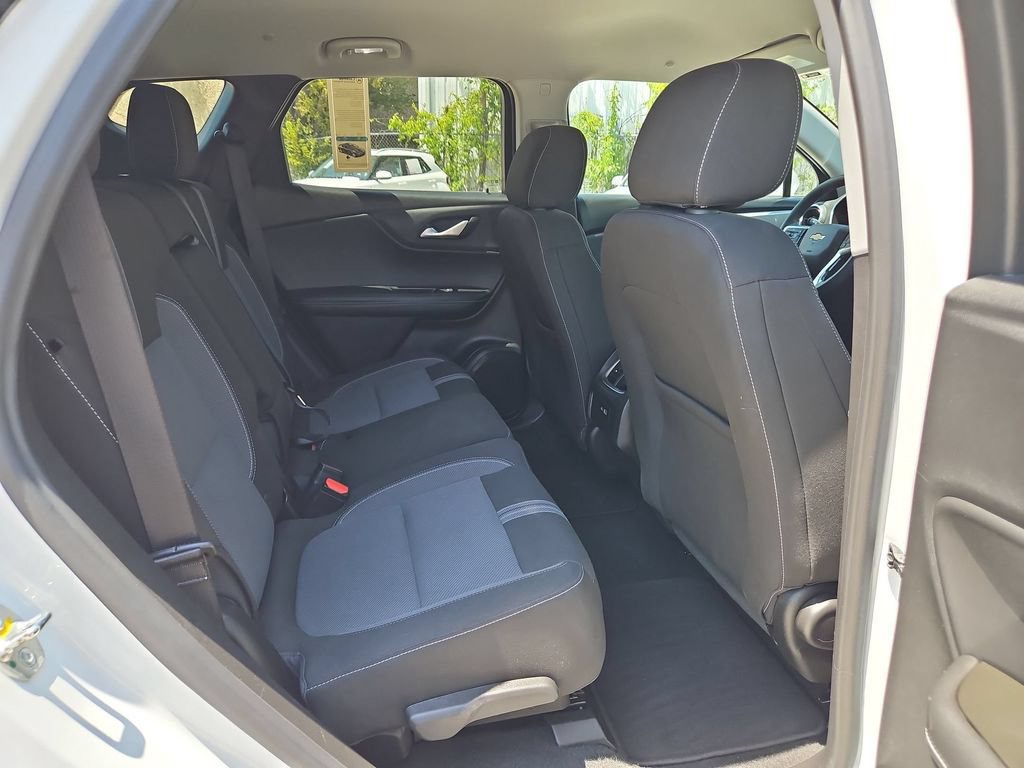 Used 2025 Chevrolet Blazer LT AWD/4WD image 30