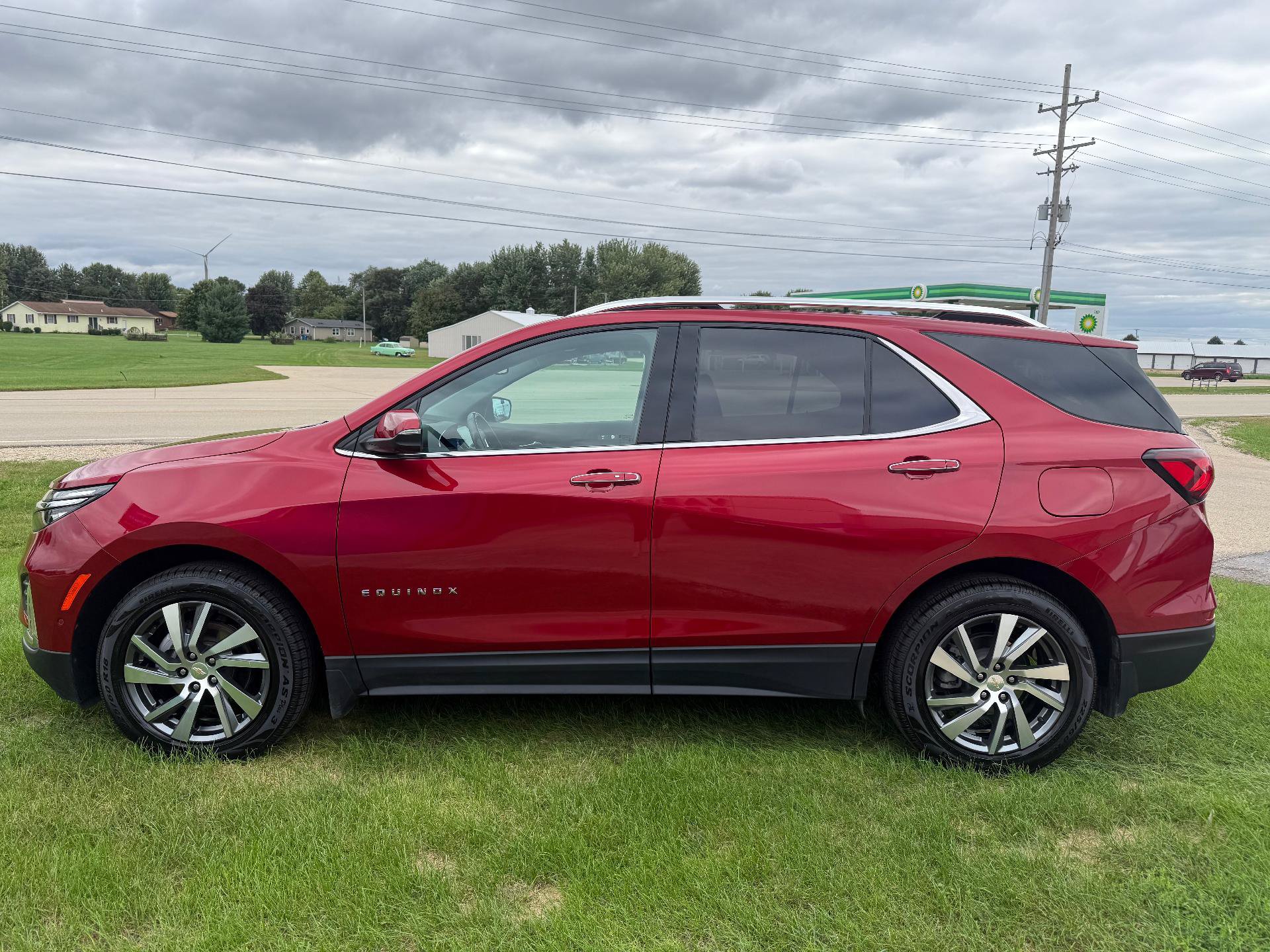 Certified 2024 Chevrolet Equinox Premier AWD/4WD image 4
