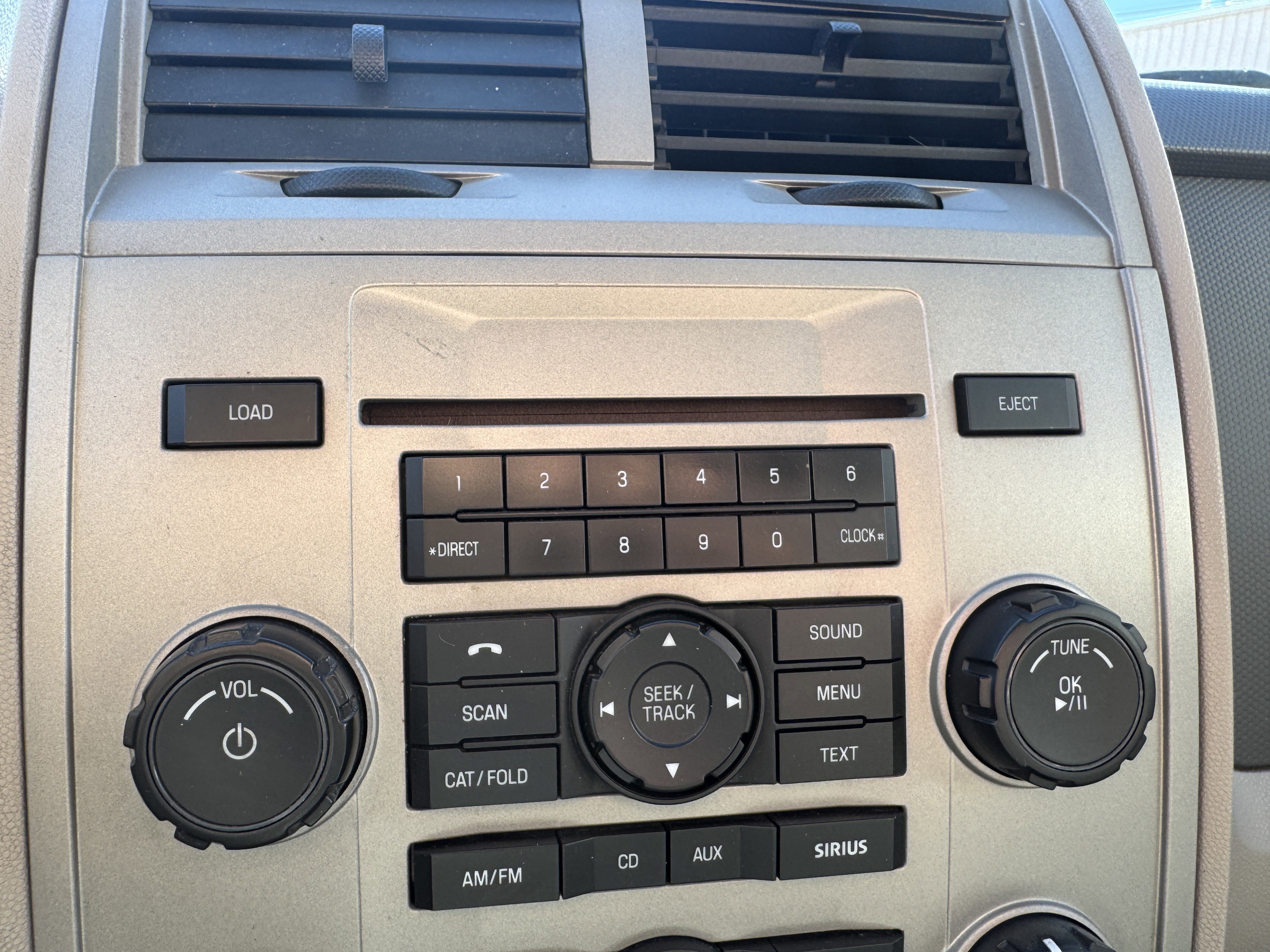 Used 2010 Ford Escape XLT FWD image 25