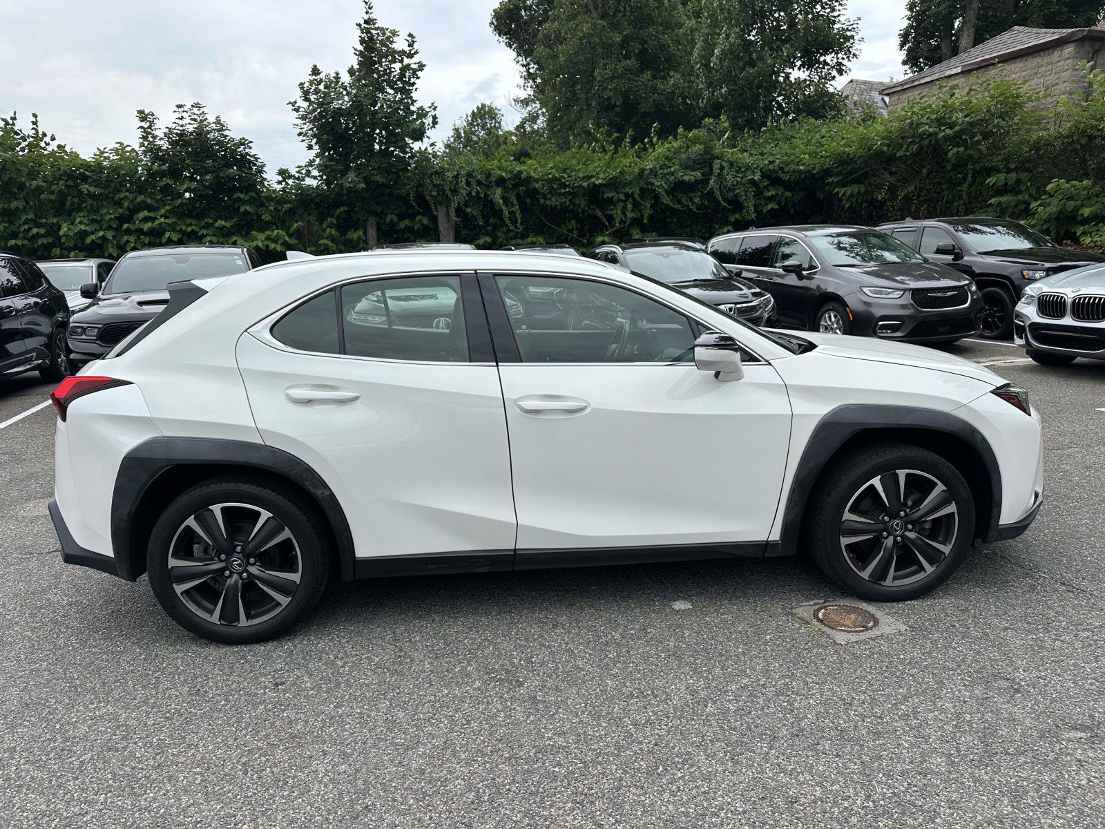 Used 2019 Lexus UX 250h AWD/4WD image 2