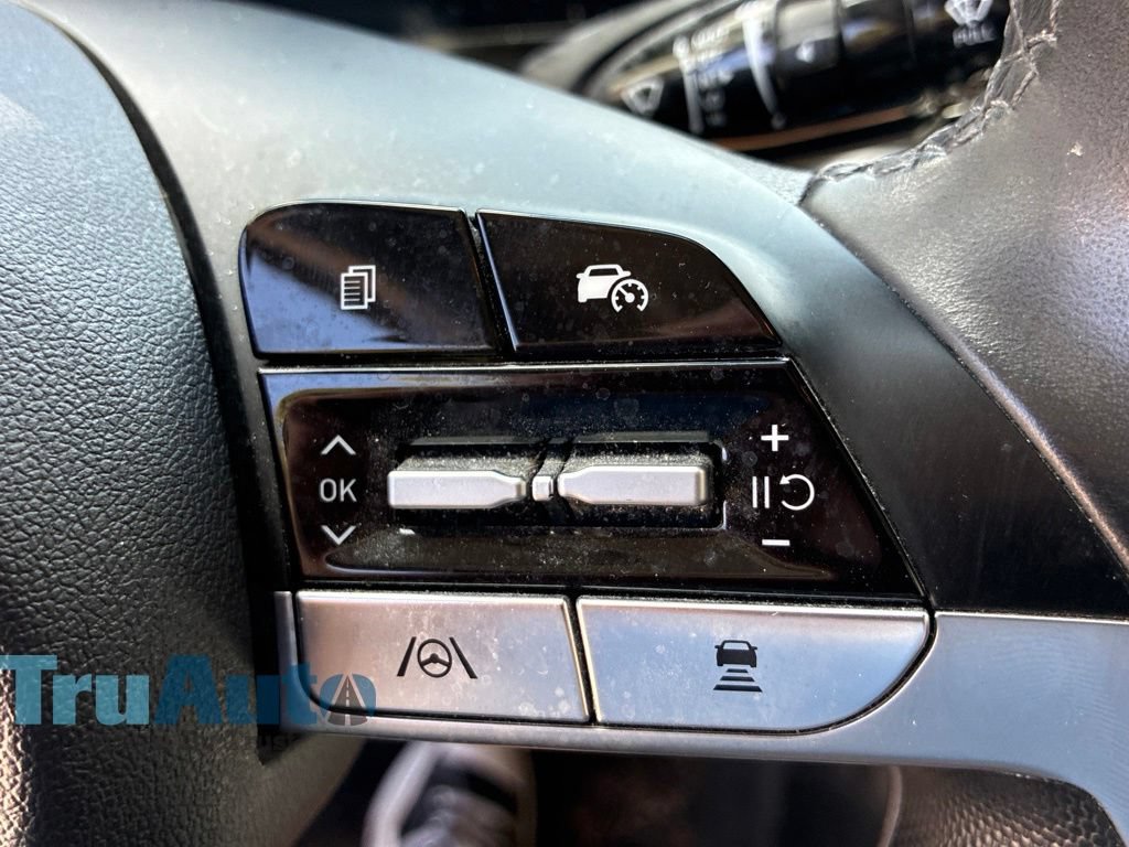 Used 2024 Hyundai Elantra Limited FWD image 28