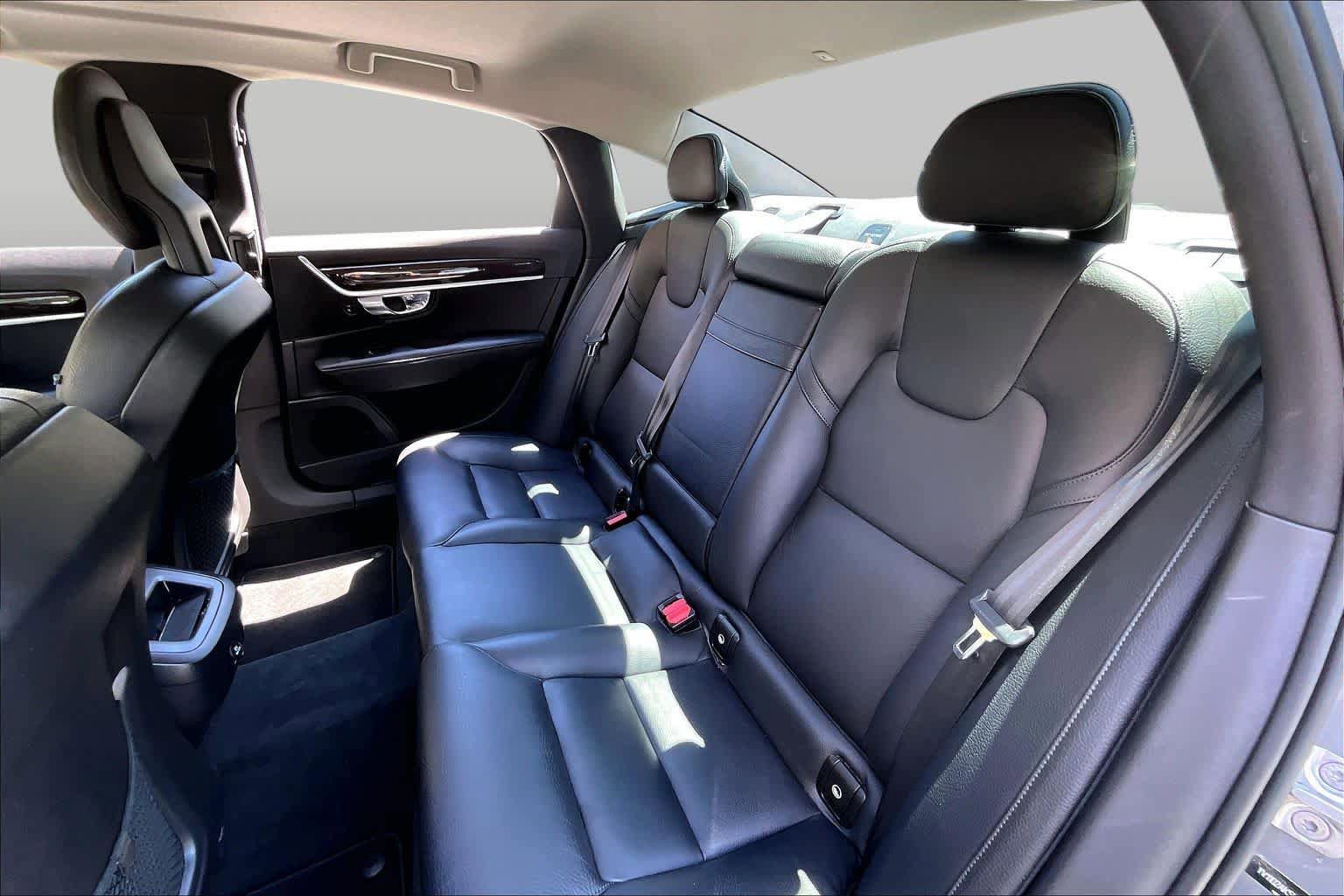 Used 2017 Volvo S90 T5 Momentum w/ Vision Package FWD image 20