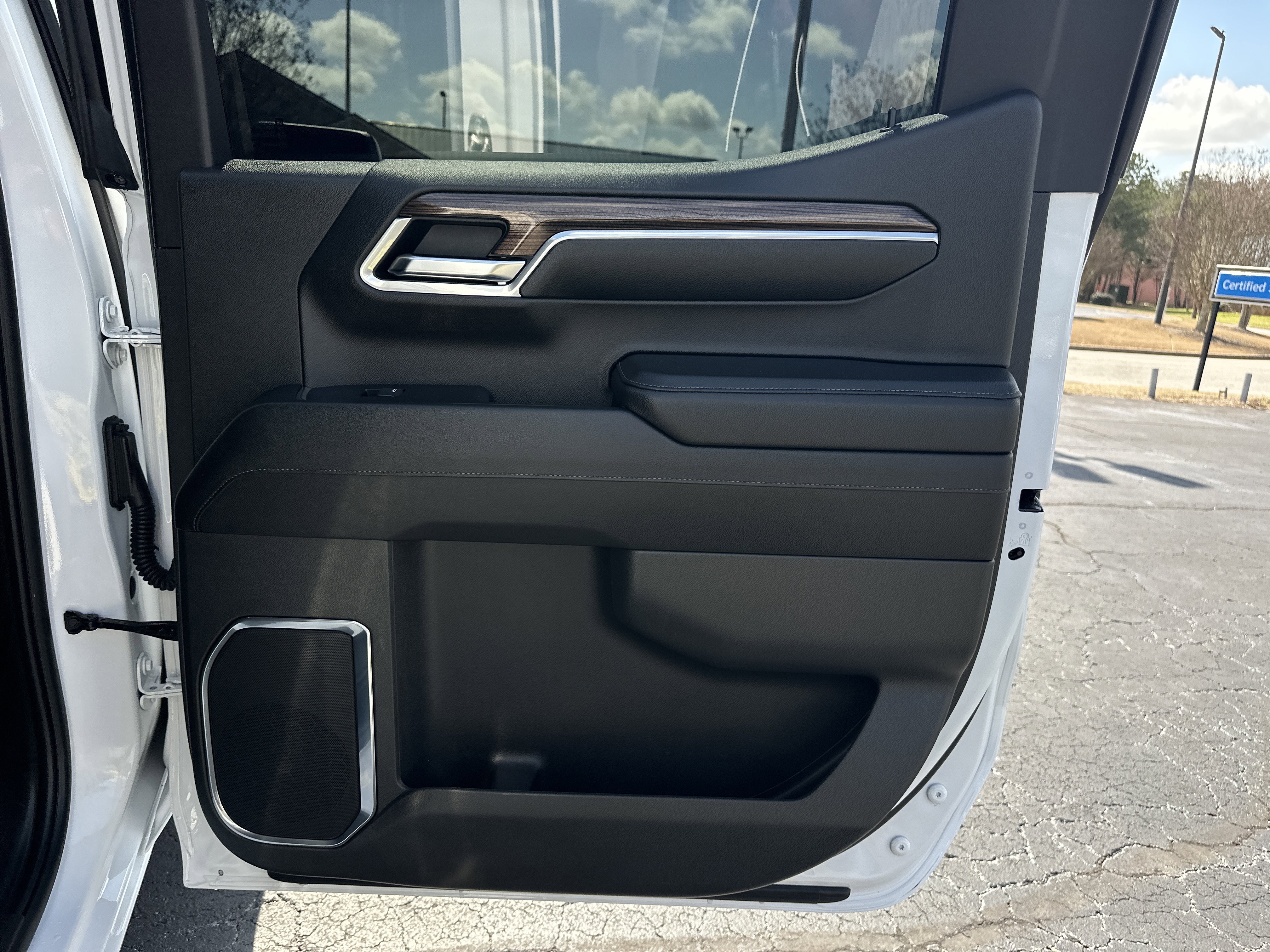 Used 2025 Chevrolet Silverado 1500 RST w/ Convenience Package II AWD/4WD image 17