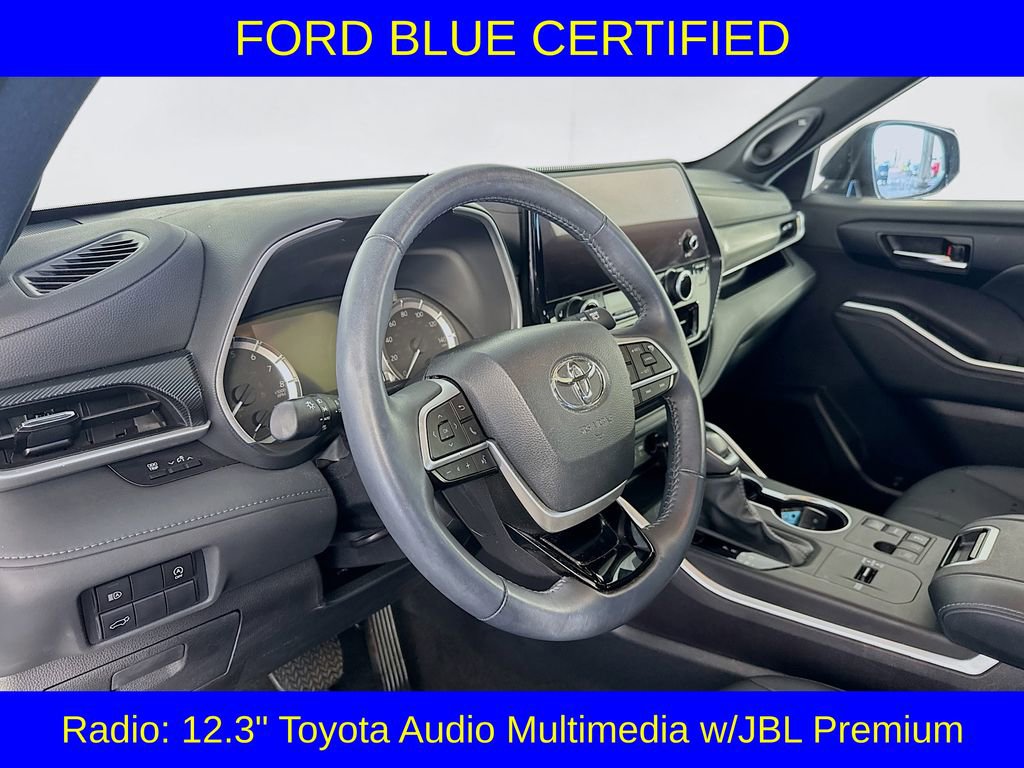 Used 2024 Toyota Highlander Limited image 9