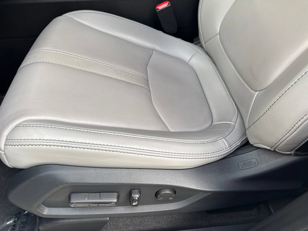 Certified 2024 Honda Pilot Touring image 20