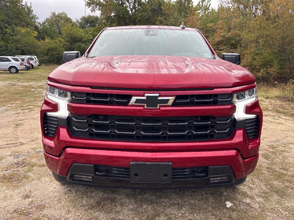 Used 2024 Chevrolet Silverado 1500 RST w/ Convenience Package II AWD/4WD image 3