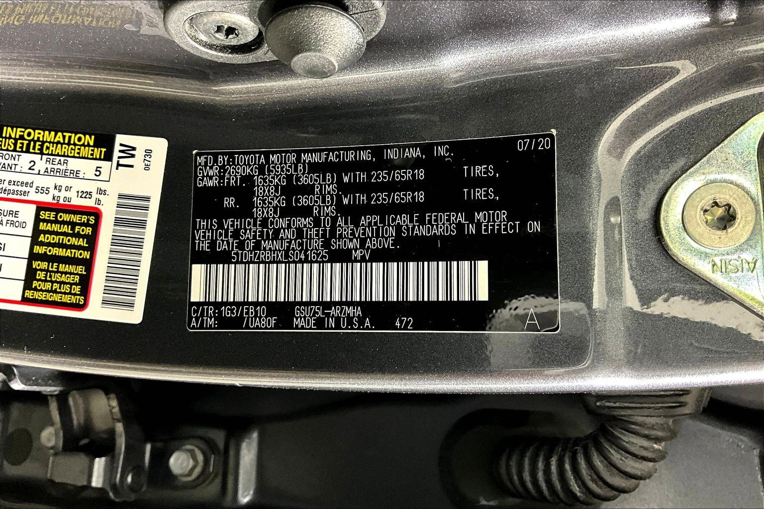 Used 2020 Toyota Highlander XLE image 19