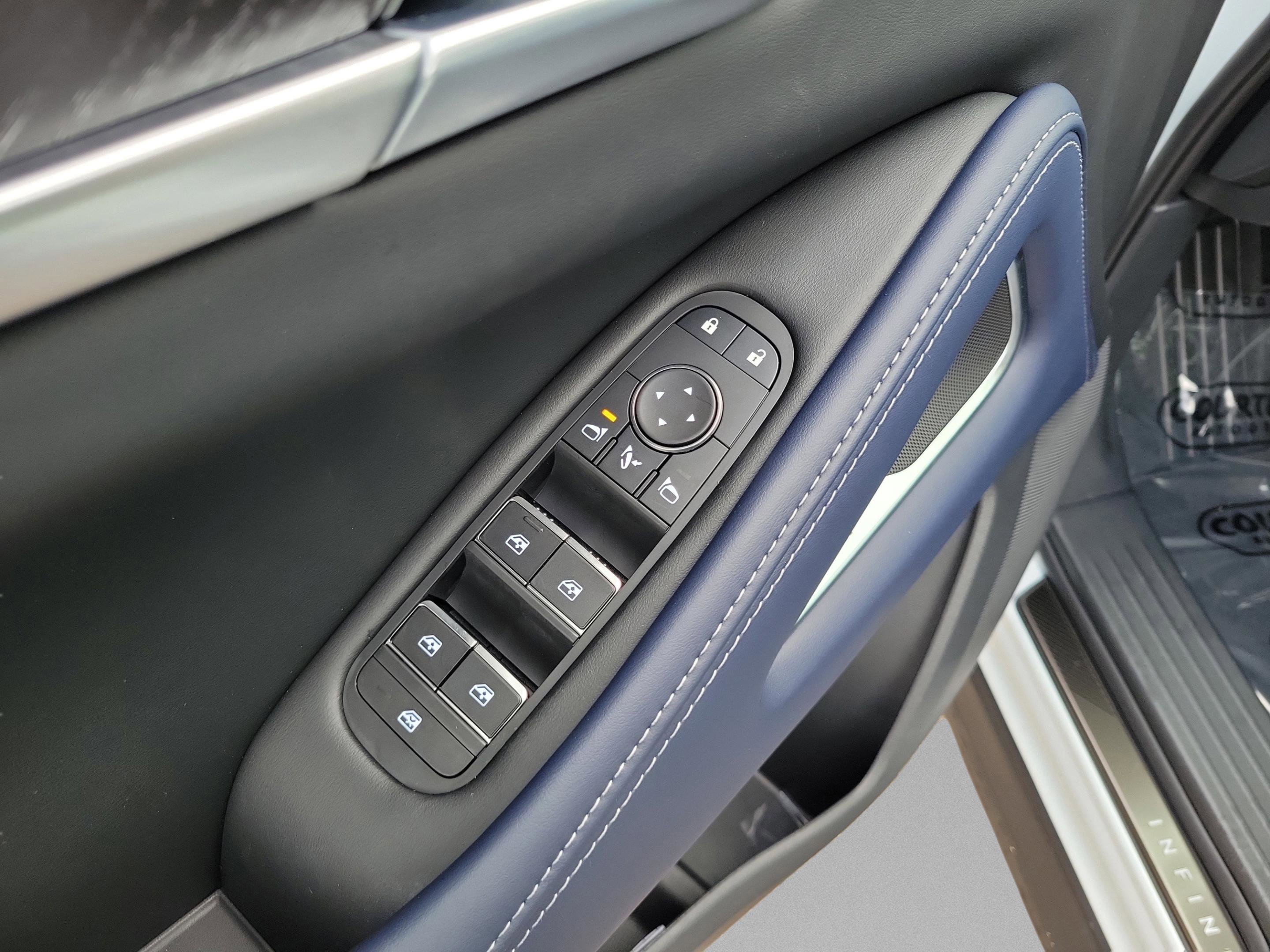 New 2026 INFINITI QX60 Sport w/ Dark Cargo Package image 16