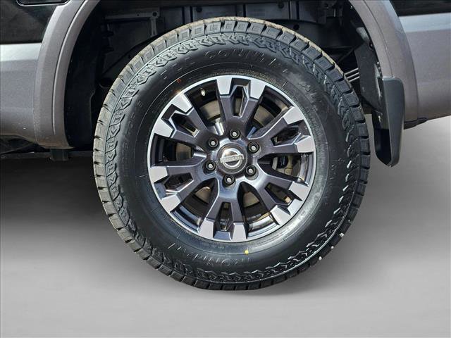 Used 2017 Nissan Titan PRO-4X AWD/4WD image 26