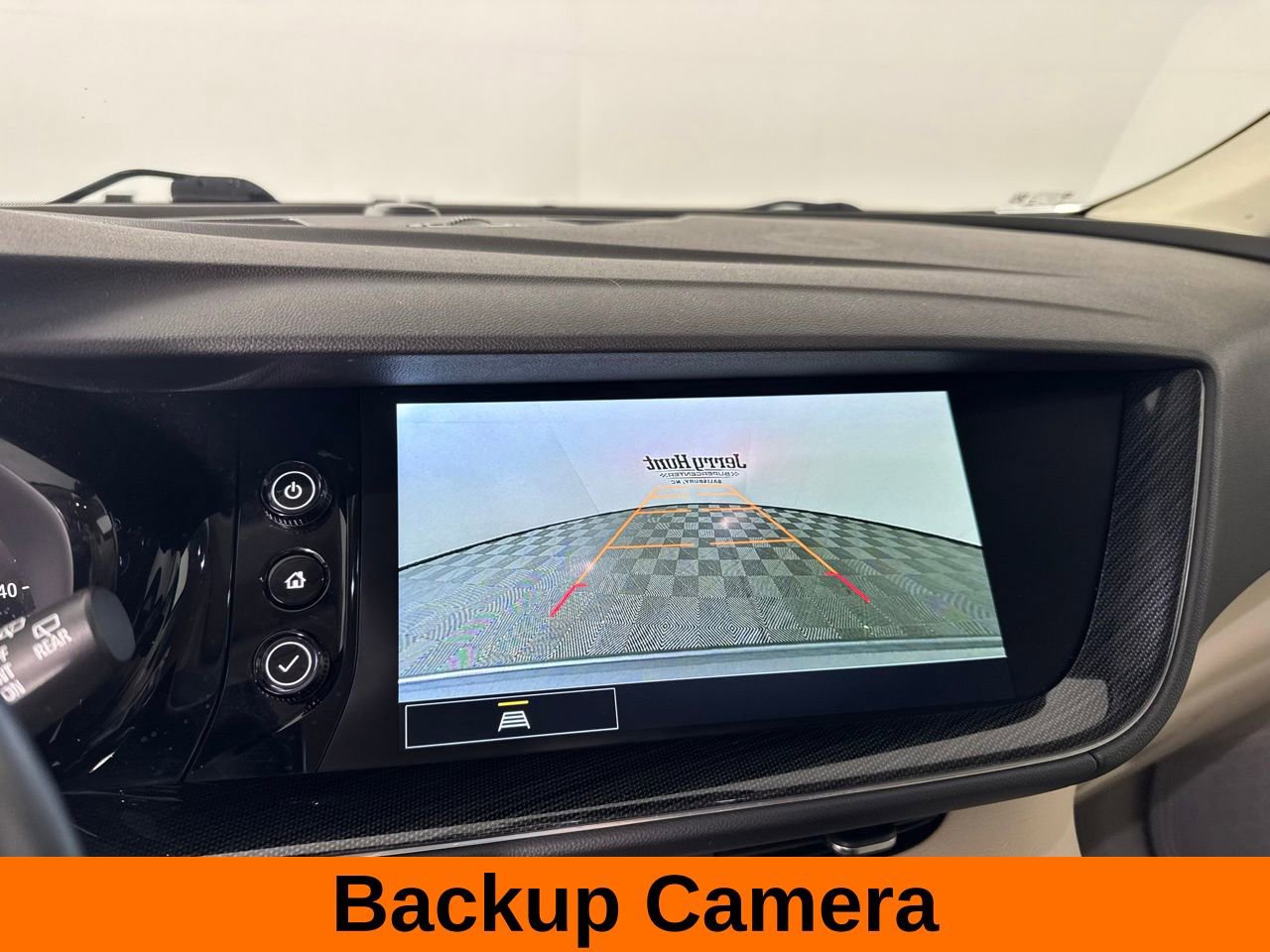 Used 2023 Buick Envision Preferred FWD image 3