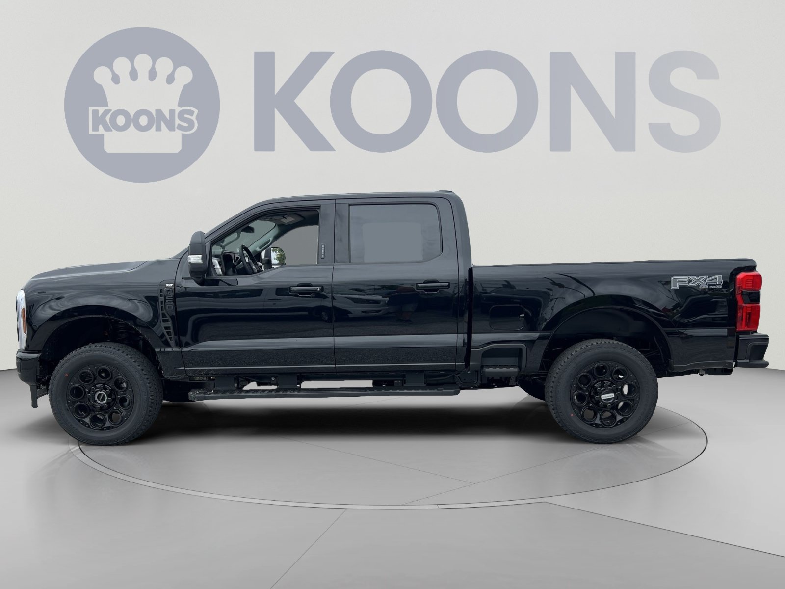 New 2027 Ford F250 XLT w/ XLT Premium Package AWD/4WD image 2