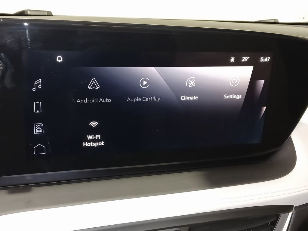 Used 2024 Buick Encore GX Avenir w/ Avenir Convenience Package image 21