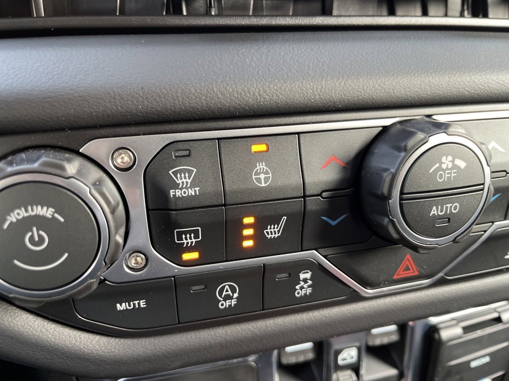 New 2026 Jeep Gladiator Mojave image 5