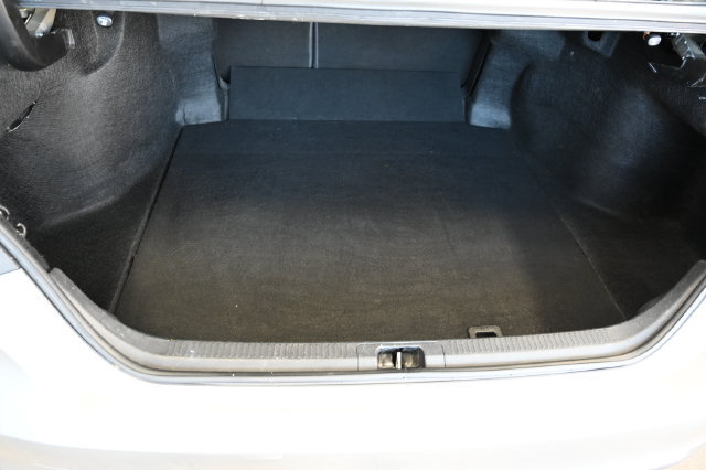 Used 2019 Toyota Camry LE FWD image 26