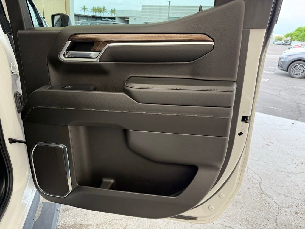 Used 2024 Chevrolet Silverado 1500 RST image 17