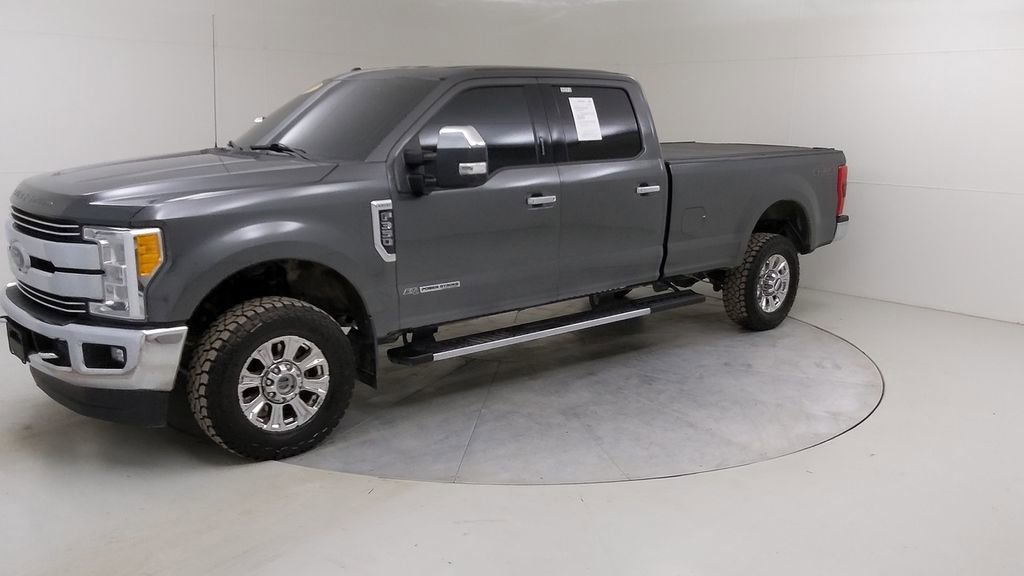 Used 2017 Ford F350 Lariat w/ Chrome Package image 20
