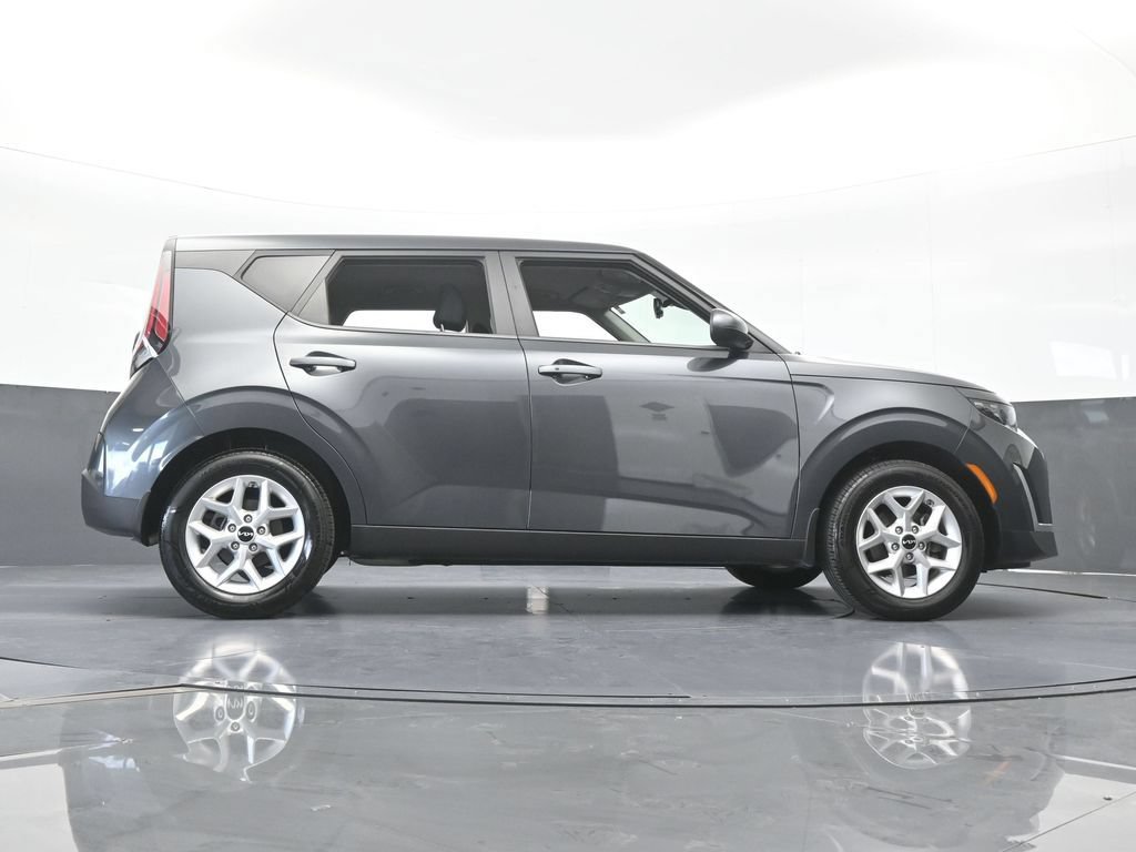 Used 2024 Kia Soul S FWD image 58