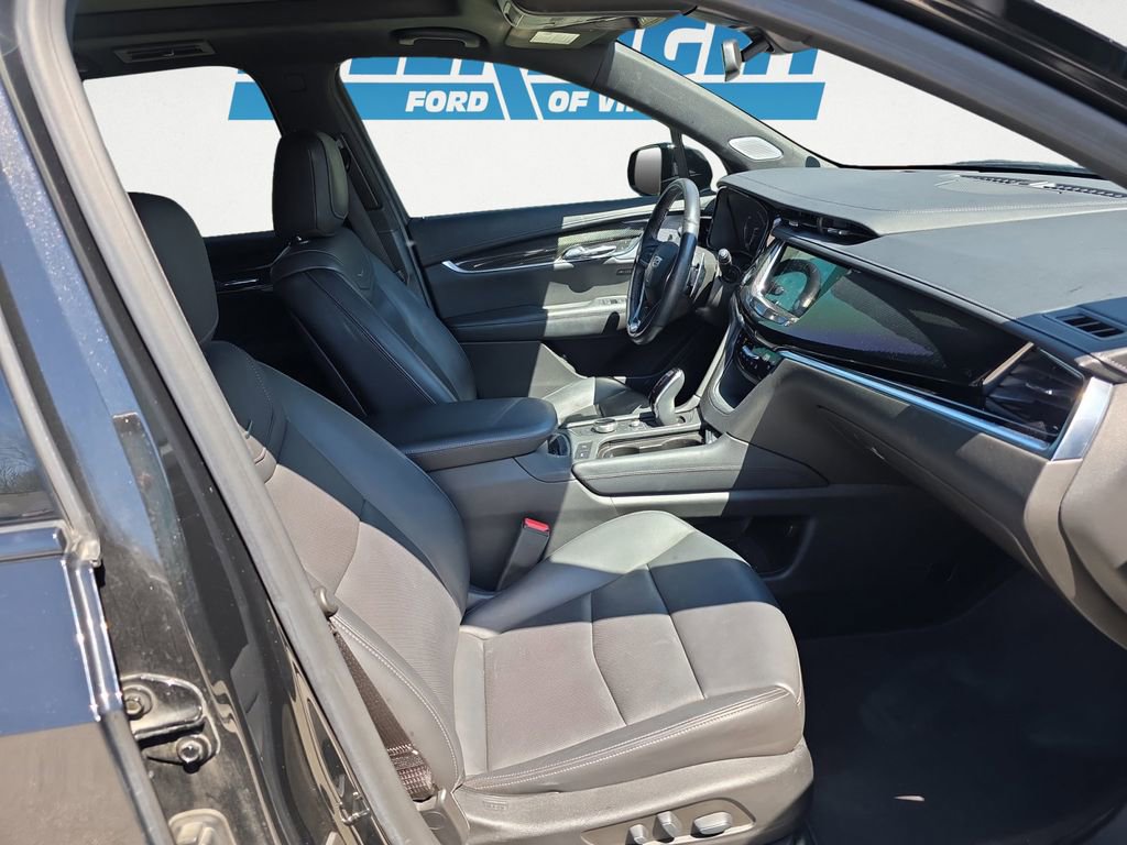 Used 2022 Cadillac XT6 Sport w/ LPO, ONYX Package AWD/4WD image 15