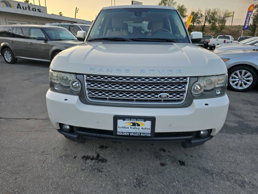 Used 2010 Land Rover Range Rover HSE LUX image 2