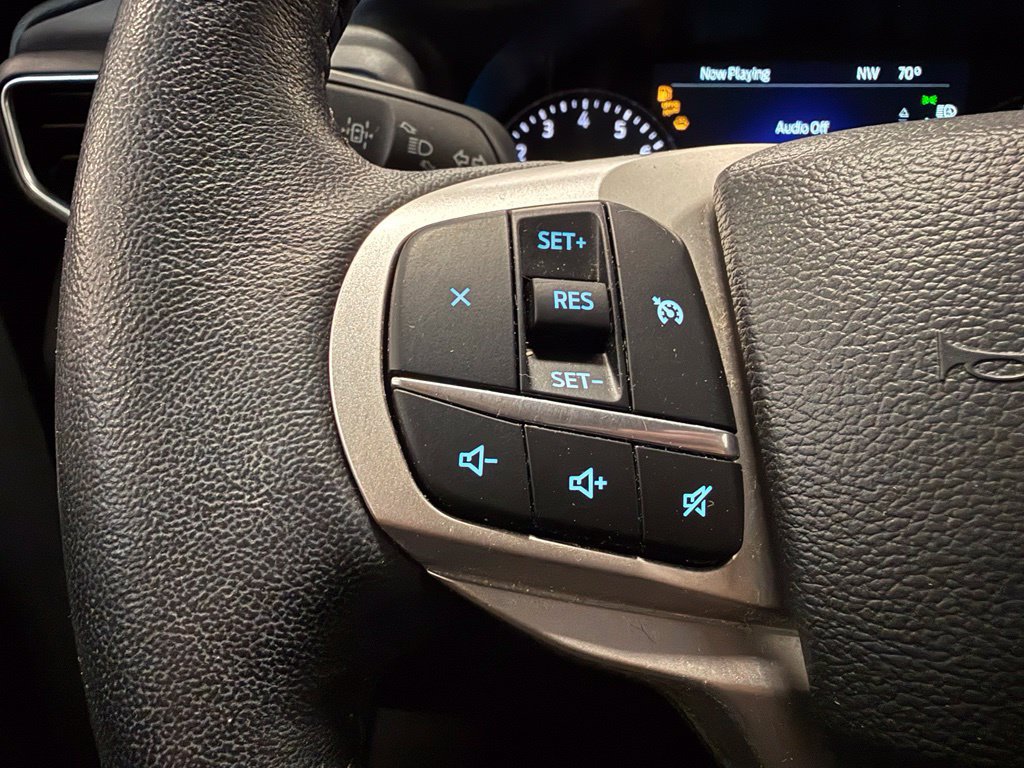 Used 2023 Ford Explorer XLT w/ Equipment Group 202A AWD/4WD image 25