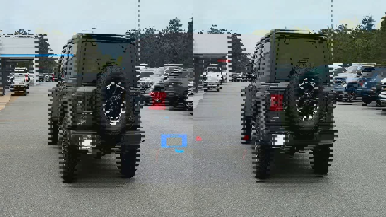 Used 2025 Jeep Wrangler Unlimited Rubicon 4xe w/ Convenience Group image 7