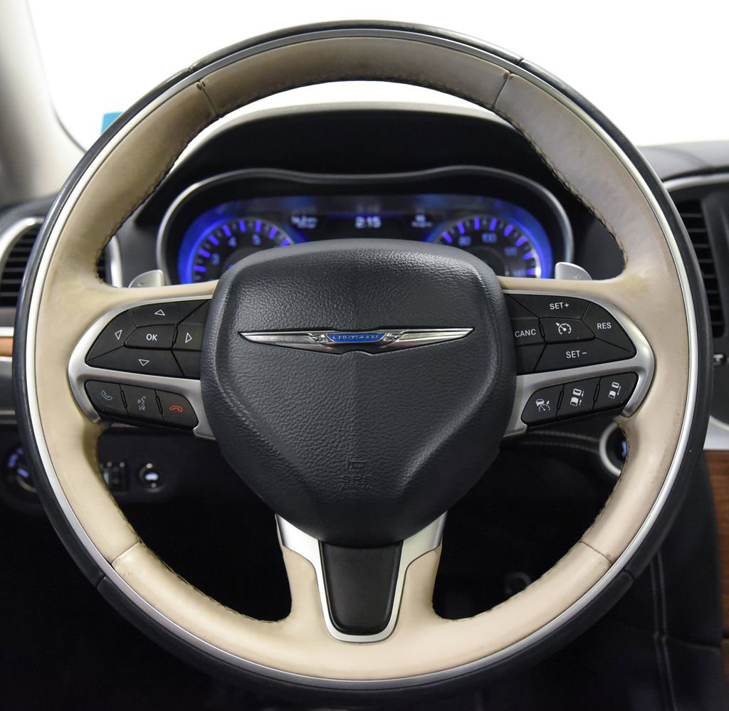 Used 2015 Chrysler 300 C Platinum w/ Harman/Kardon Audio Group AWD/4WD image 30