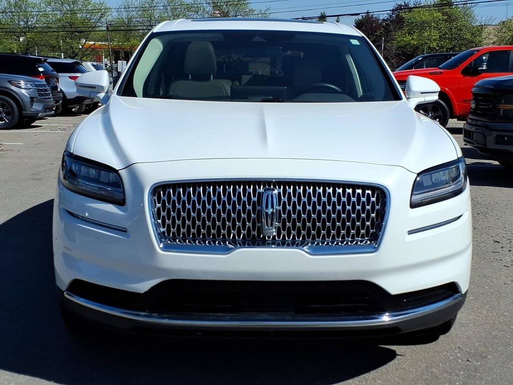 Used 2023 Lincoln Nautilus Reserve AWD/4WD image 8