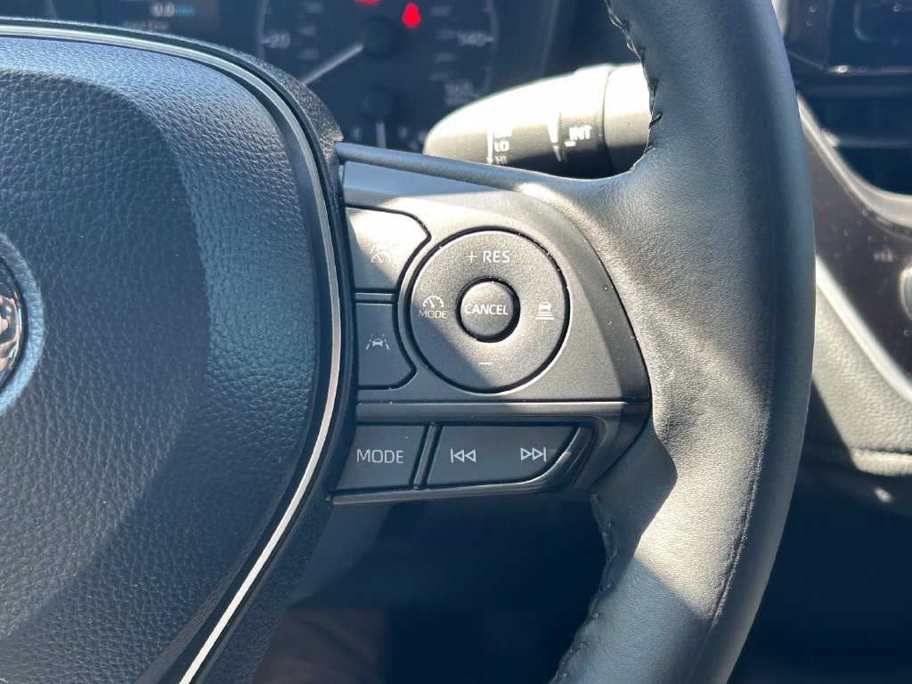 Certified 2025 Toyota Corolla SE FWD image 34