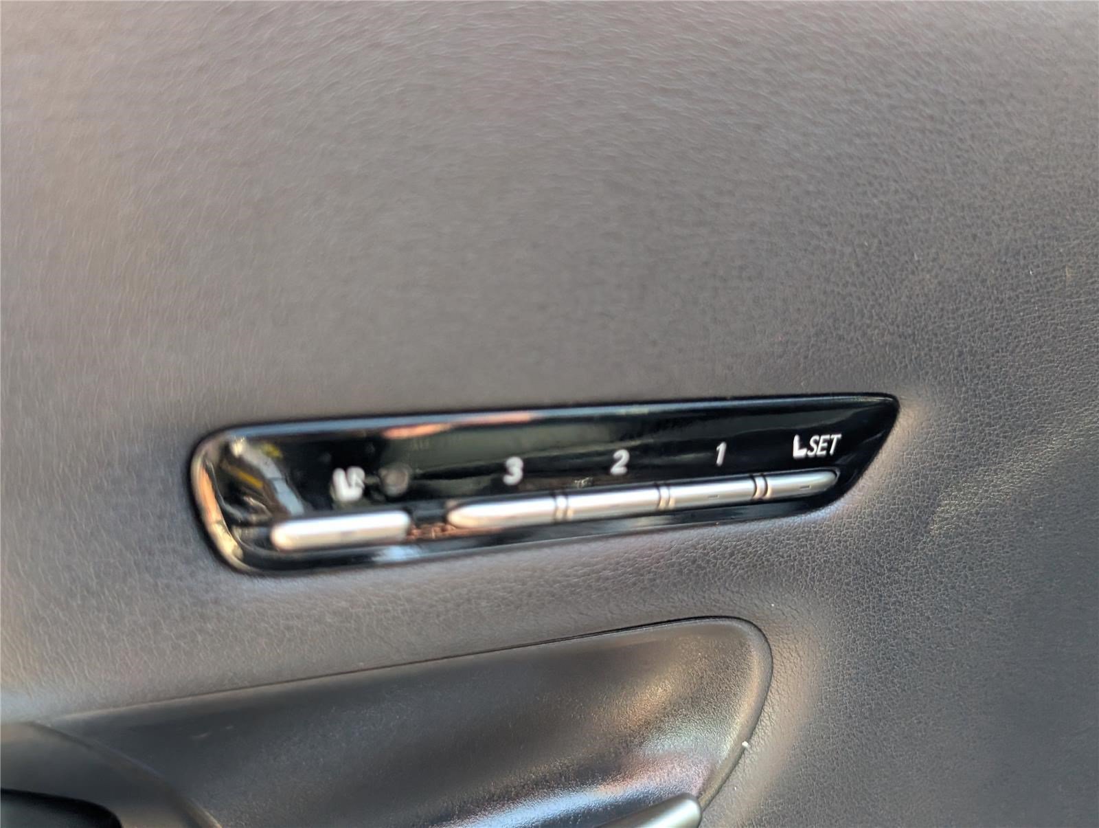 Used 2019 Lexus LS 500 AWD w/ Accessory Package (Z2) image 21