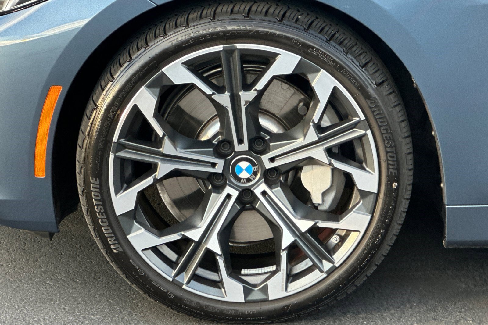 Used 2025 BMW 430i Coupe w/ Convenience Package image 36